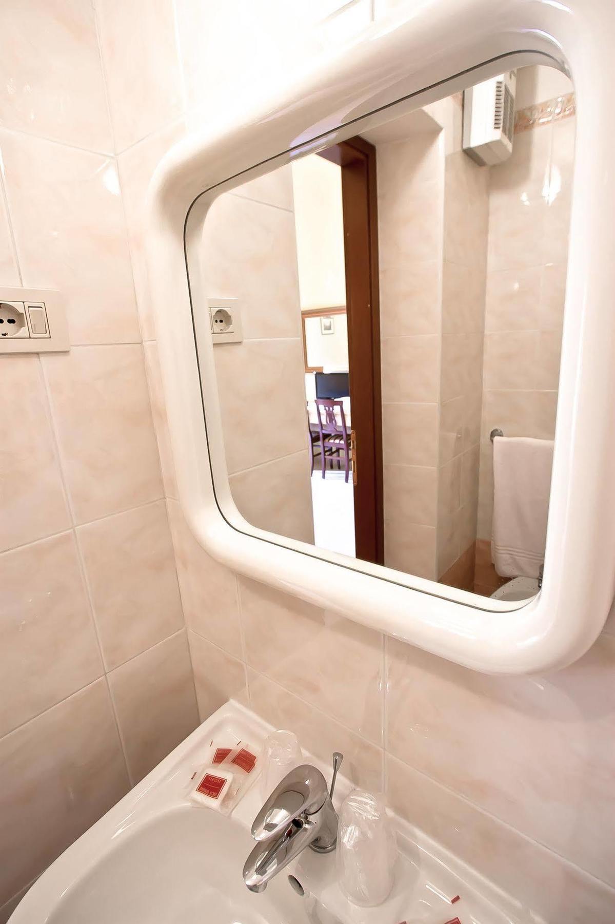 Bed and Breakfast Bed In Roma Exterior foto